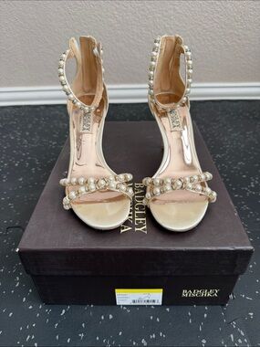 Badgley Mischka Champagne Pearl-Strap Heels size 5